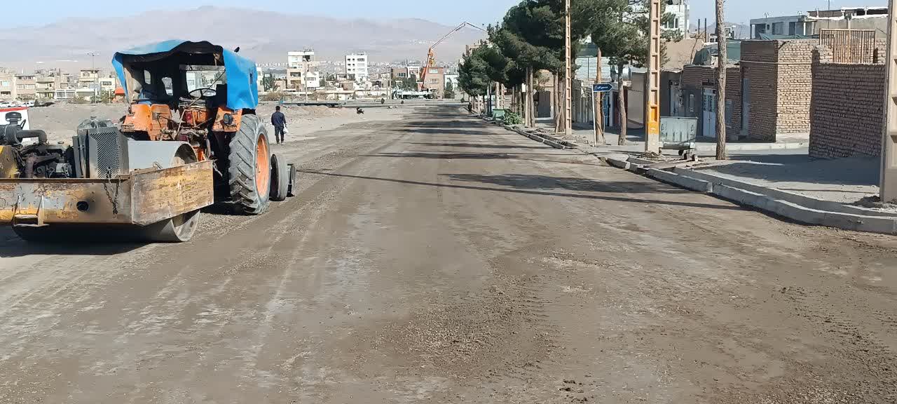 مراحل پایانی زیر سازی خیابان سراب