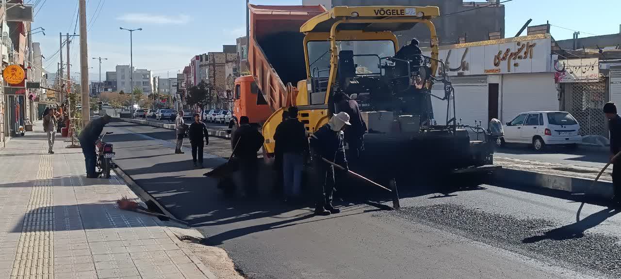 اجرای ۱۹ هزار مترمربع روکش آسفالت در بلوار شعبانیه با اعتبار ۹۵ میلیارد ریال