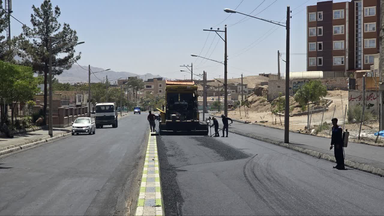 گزارش تصویری عملیات روکش آسفالت بلوار الهیه
